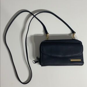 Vintage Carry All Vegan Leather Rosetti Crossbody bag black solid travel bag